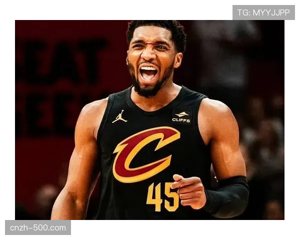 骑士米切尔第三节独得16分带动球队进攻高潮 骑士米切尔第三节独得16分带动球队进攻高潮